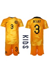 Nederland Matthijs de Ligt #3 Babytruitje Thuis tenue Kind WK 2022 Korte Mouw (+ Korte broeken)